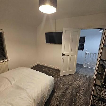Quiet Family Home Tettenhall Luaran gambar